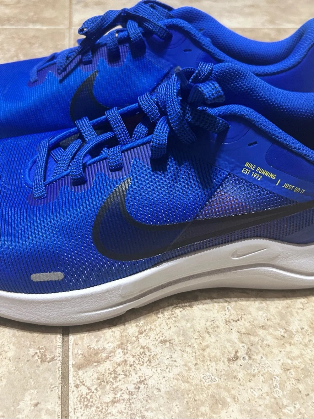 Nike Men’s Royal Blue Athletic Trainers with Black Swoosh